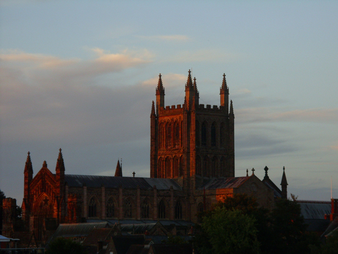 Photo of Hereford Cathedral at sunset